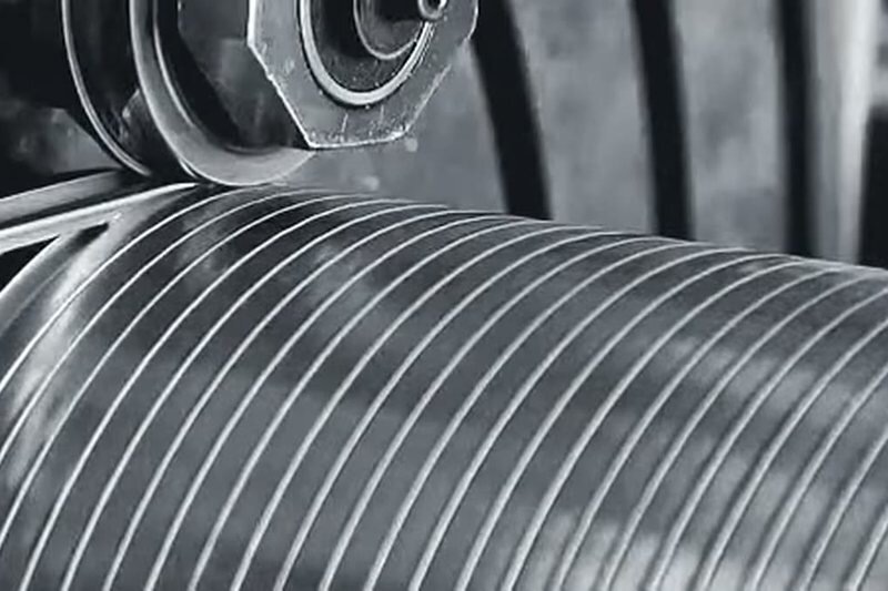 Edelstahl-Flexschlauch in Interlock-Bauweise